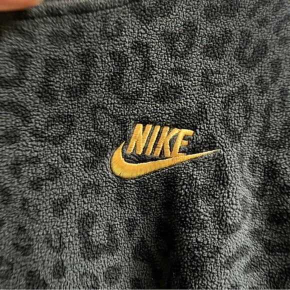 Nike animal print crew neck fleece sweatshirt Sz XS - Picture 4 of 8